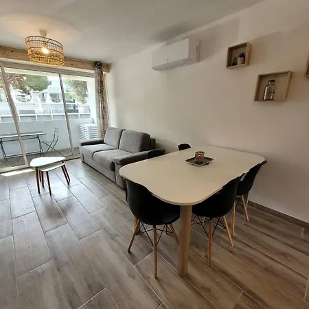 37m2, Parking, Wifi, Clim, Centre-ville Port *
